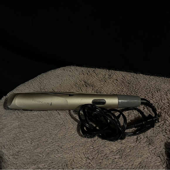 Hair Styling Tools - Picture 2 of 5